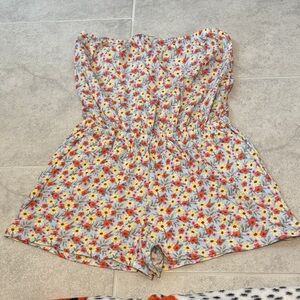 Forever 21 Floral Strapless Romper